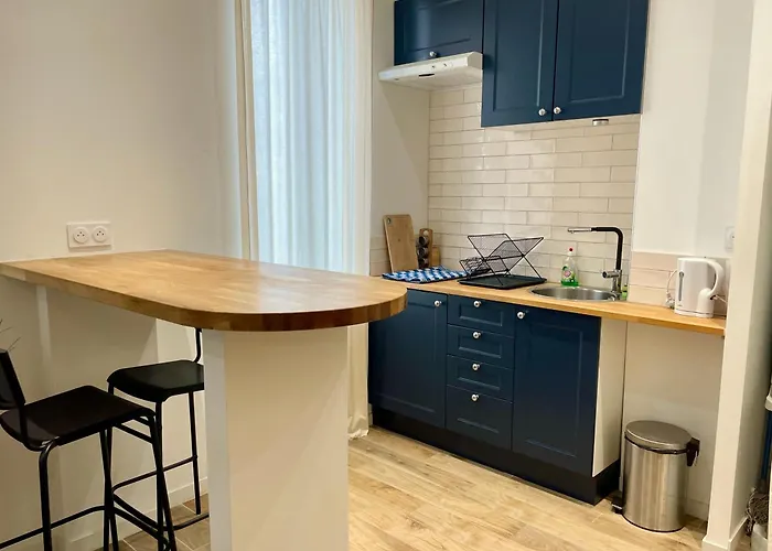 Apartment Cosy, 2 Pas Gare De *